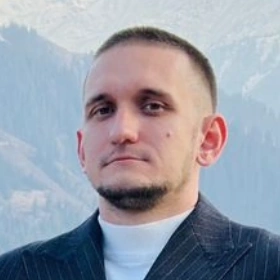 Антон Мельников